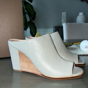 PAOLO LINEA GIAI BLOCK SLIP ON HEELED MULE SANDALS 9.5